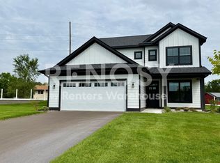 16002 Kenyon Ave, Lakeville, MN 55044