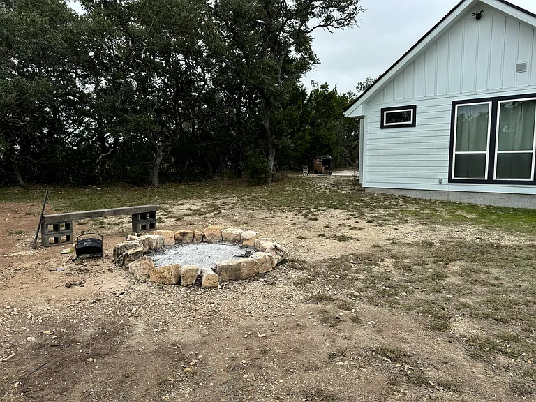 914 Bear Springs Trl — Photo 10