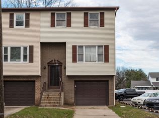 180 Lathrop Ct, Kingston, PA 18704