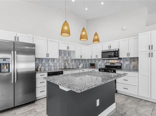 175 Village Cir #32, Labelle, FL 33935