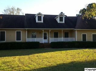 536 Pine Grove Rd, Harvest, AL 35749