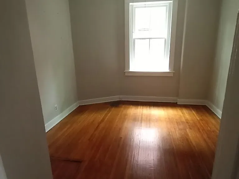 415 Belgravia Ct — Photo 21