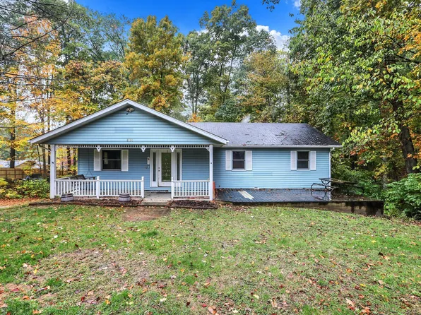 8620 S Ayres Dr, Nineveh, IN 46164
