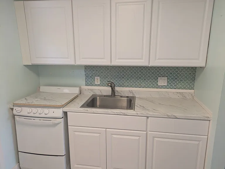 1403 Seaway Dr #B — Photo 4