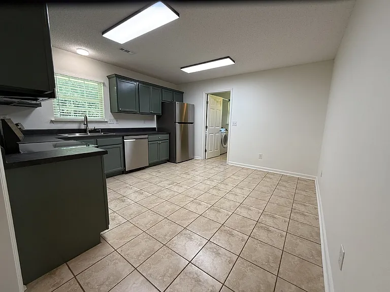 111 Turnstone Ct SW — Photo 5
