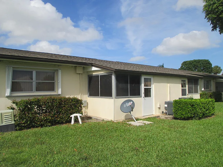 2951 Ashley Dr W #D — Photo 12