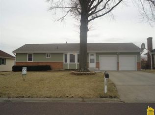 854 Brentwood Ave, Sedalia, MO 65301