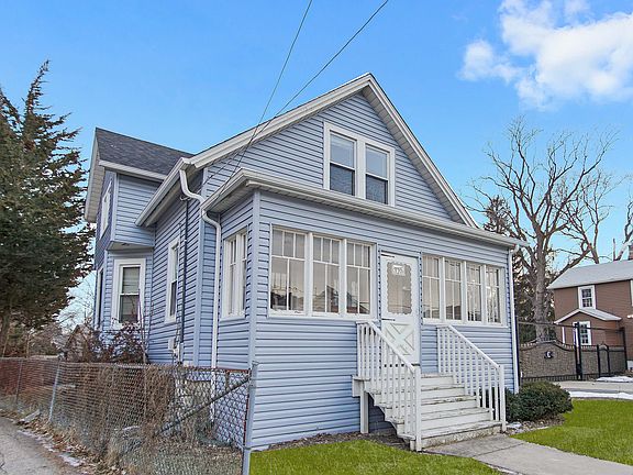 4th image of 316 W Green St