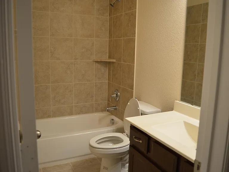127 Iris Dr — Photo 23