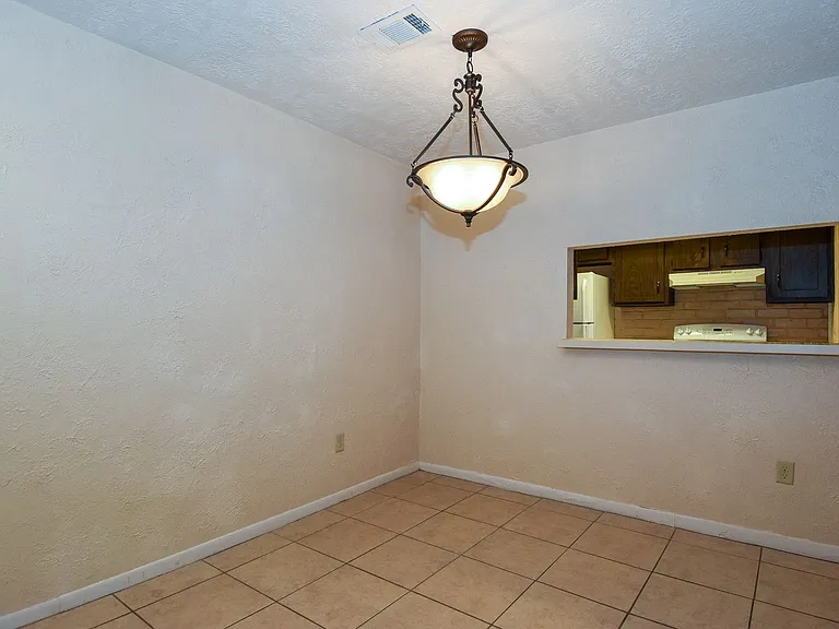 1512 Beaumont Rd — Photo 10
