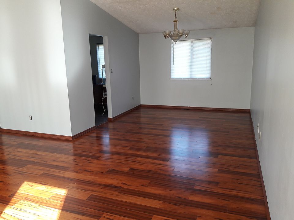 1st image of 4010 Hollow Creek Dr