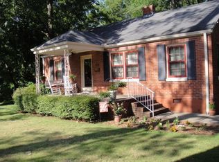 1816 Hilton St, Raleigh, NC 27608