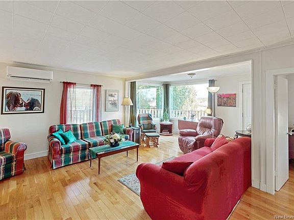 4th image of 102 Manners Sutton Rd