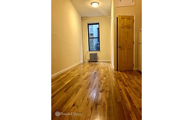 Rented by Douglas Elliman | media 17