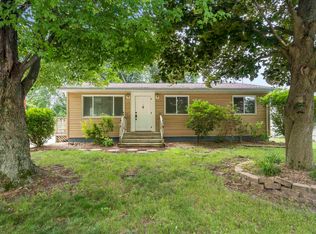 255 Desoto Ave, Waterloo, IA 50701