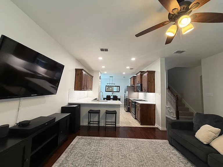 4625 Lance Leaf Dr — Photo 6