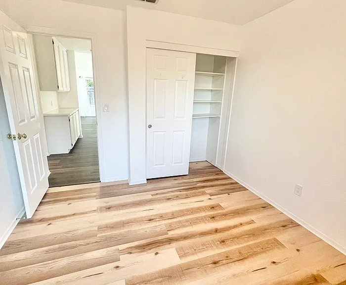 8800 Kepler Ct — Photo 16