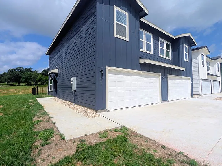 3501 E Renfro St #601 — Photo 2