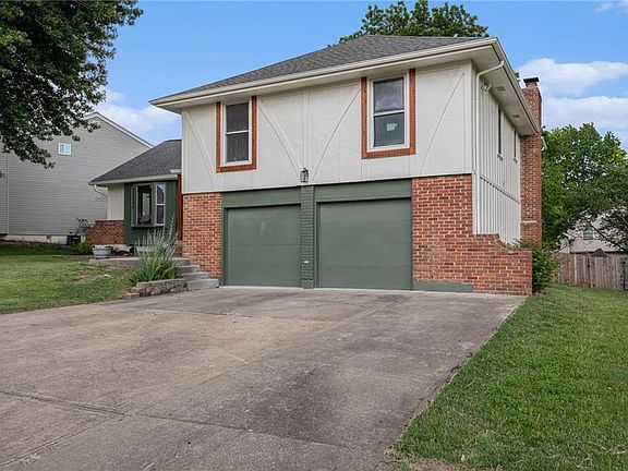 5th image of 14501 Wilshire Cir