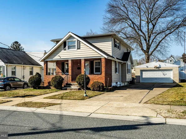 2 Glenside Ave, Wilmington, DE 19804