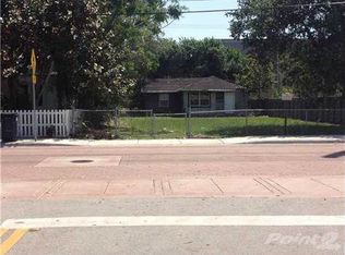 5820 SW 66th St, South Miami, FL 33143