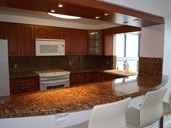 2nd image of 2655 Collins Ave APT 908