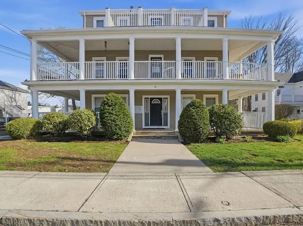 18 Cocasset St APT 5, Foxboro, MA 02035