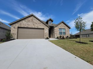 2305 Templin Ave, Forney, TX 75126