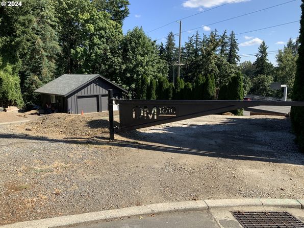1810 SW 88th Ave, Portland, OR 97225