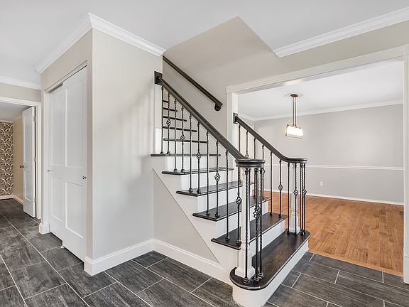 3rd image of 2199 Sycamore Hill Ct