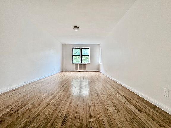 2nd image of 50 Overlook Ter APT 5E