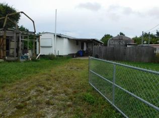 2525 Universal Dr, Ruskin, FL 33570