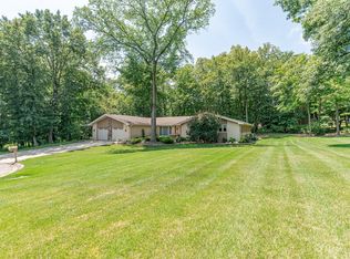 740 Oakwood Dr, Frankfort, IL