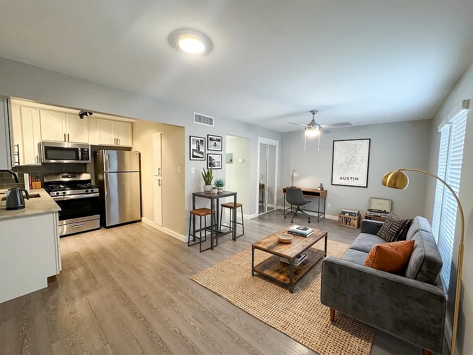 4400 1/2 Avenue B #219
