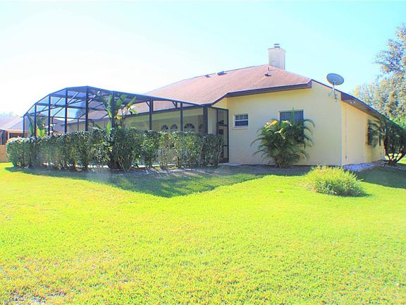 4th image of 2371 Eagle Trace Dr