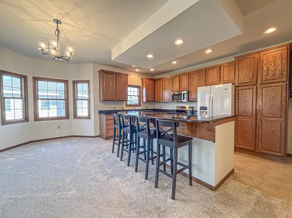 214 Potter ROAD #201, Elkhorn, WI 53121