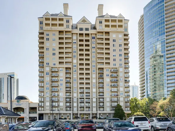 3334 Peachtree Rd NE APT 101, Atlanta, GA 30326