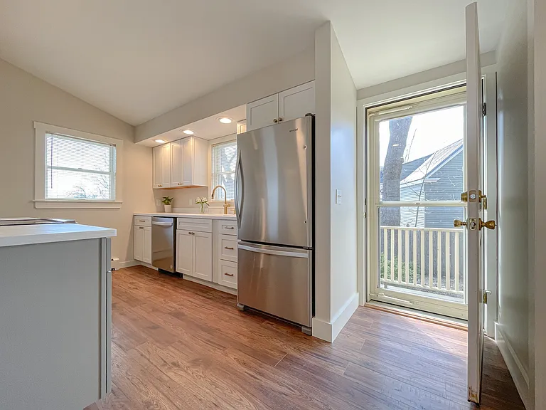 300 Preble St #R — Photo 4