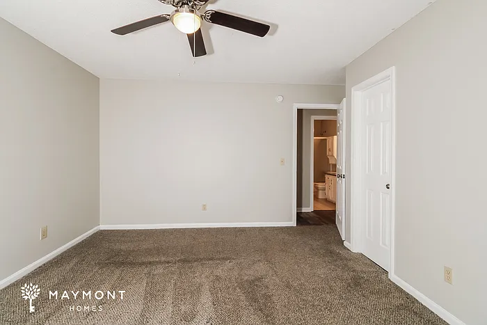 1411 Chadford Rd — Photo 6
