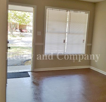 2nd image of 4117 Parkchester Ave