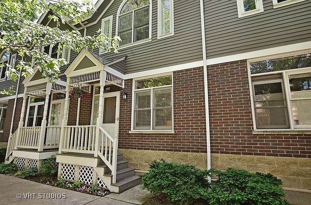 1st image of 1141 W Roscoe St #1141