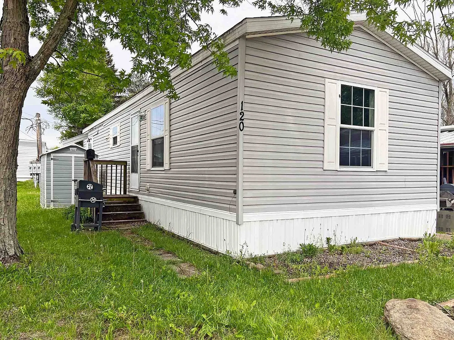 6835 Richmond Rd Trailer 120 photo 1