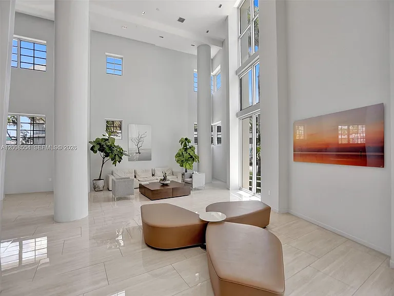 6620 Indian Creek Dr #114 — Photo 19