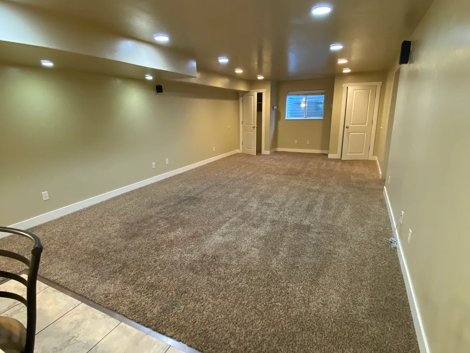 1 bed, 900 sqft, $1,000 — Photo 3