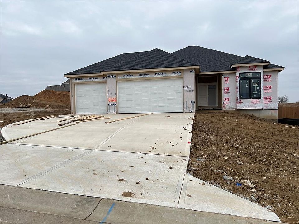 1st image of 8721 N Cypress Ct
