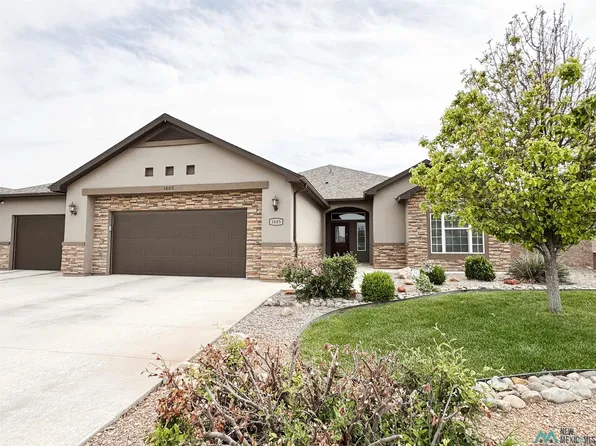 1605 W Mahone Dr, Artesia, NM 88210