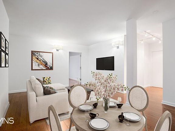 5th image of 300 E 46th St APT 18A