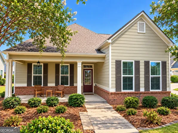 175 Colonial Ct, Fayetteville, GA 30214