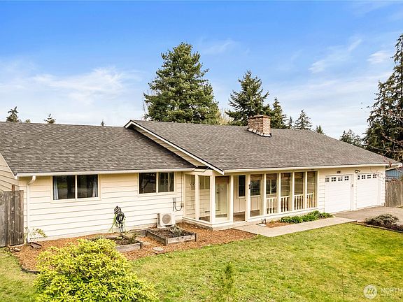 2nd image of 4801 75th Street E