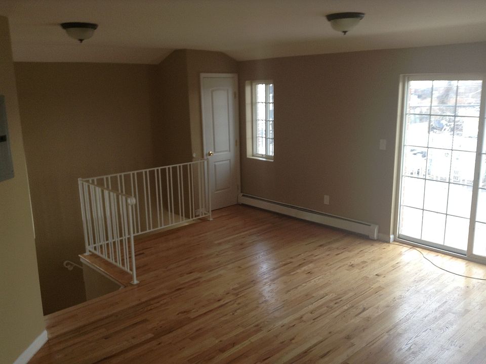 1st image of 7416 Almeda Ave #2